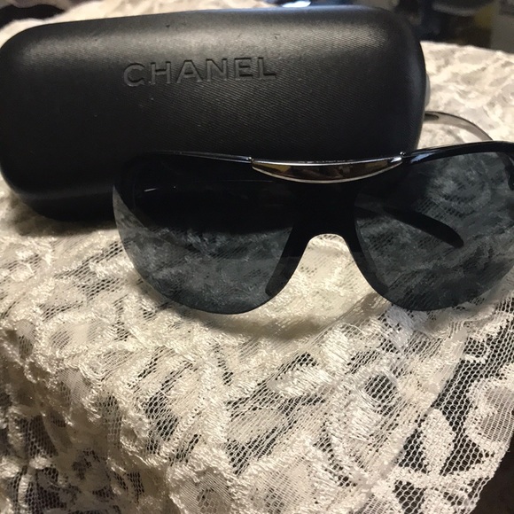 Designer women sunglasses - Picture 4 of 4